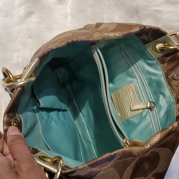 Coach Hamptons Signature C's W/ Turnlock Tote F15691 - Picture 12 of 16